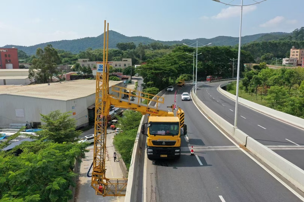 桥梁检测车